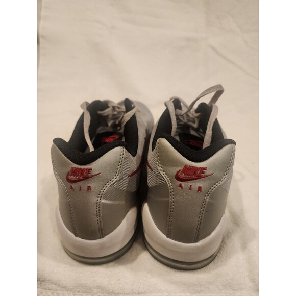 Nike Air Max Invigor Wolf Grey Red Men's 13 Running Shoes - Picture 2 of 8